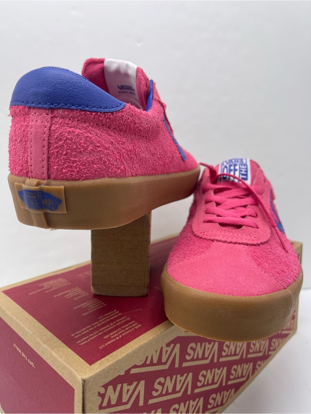 Vans WMNS Sz 8.5 Sport Low Bambino Honeysuckle
VN000CQRCHL Sneakers - Picture 9 of 16